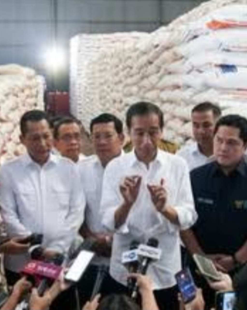 Ketersediaan Stok Beras Melimpah,Jokowi Himbau Masyarakat Tidak Panik