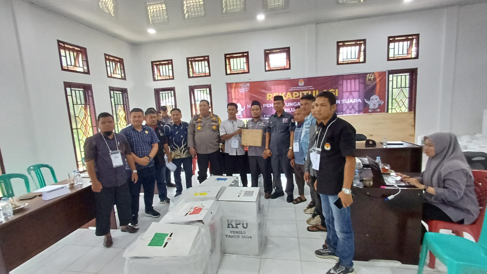 Kapolres Padang Lawas Cek Logistik Pemilu Di Sejumlah PPK
