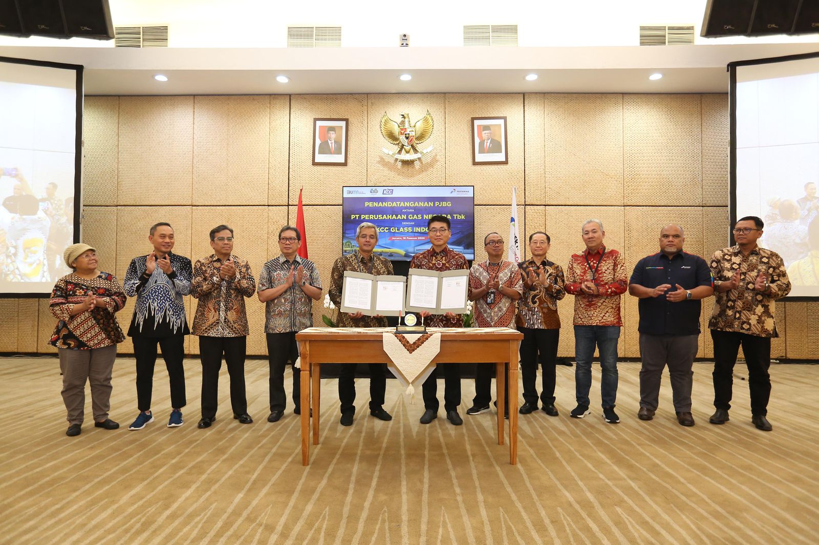 PGN Pasok Gas Bumi Ke Industri Kaca Di KIT Batang
