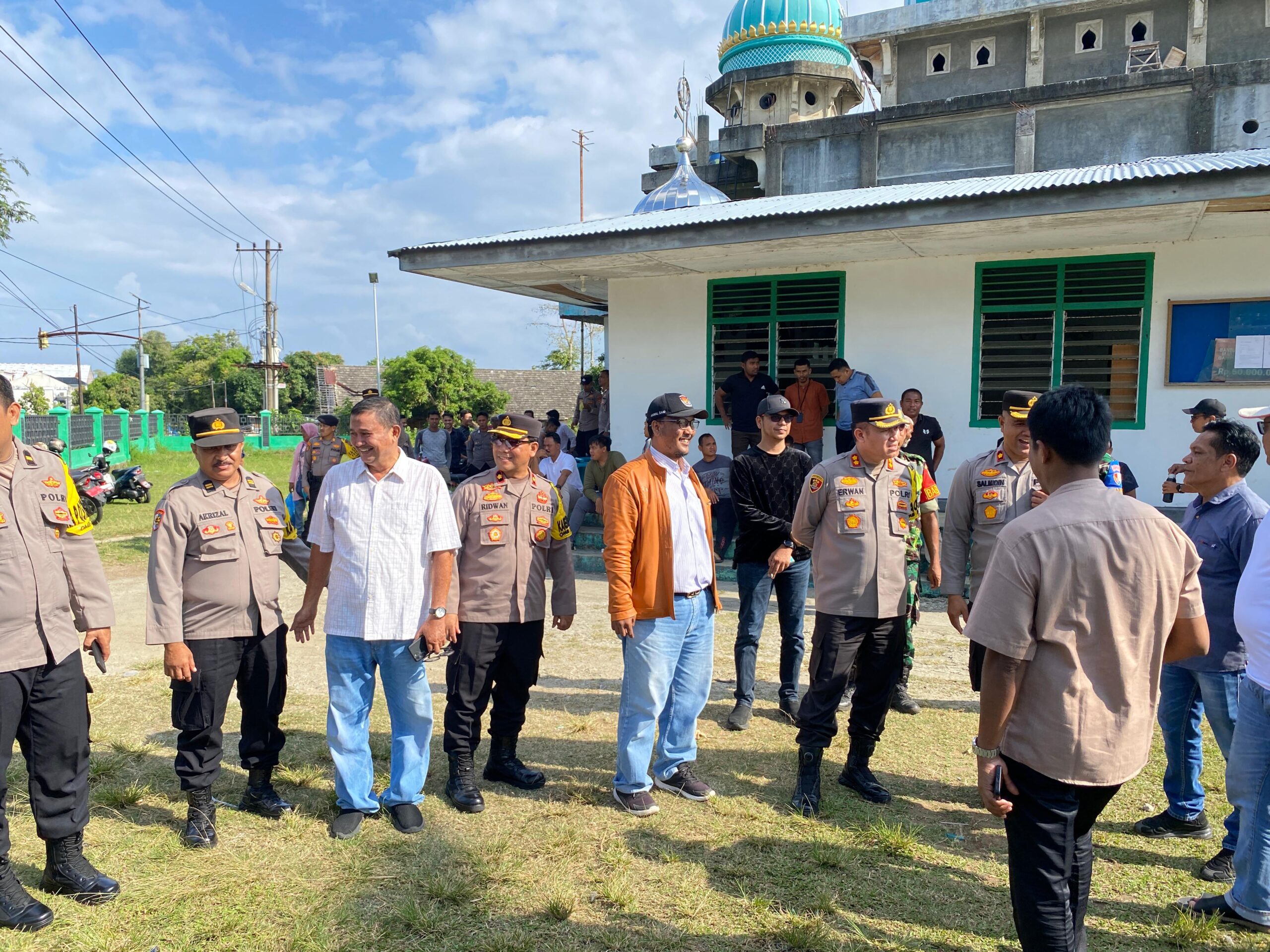 Kapolres Sabang Pantau PSU Di TPS 02 Gampong Cot Ba'u
