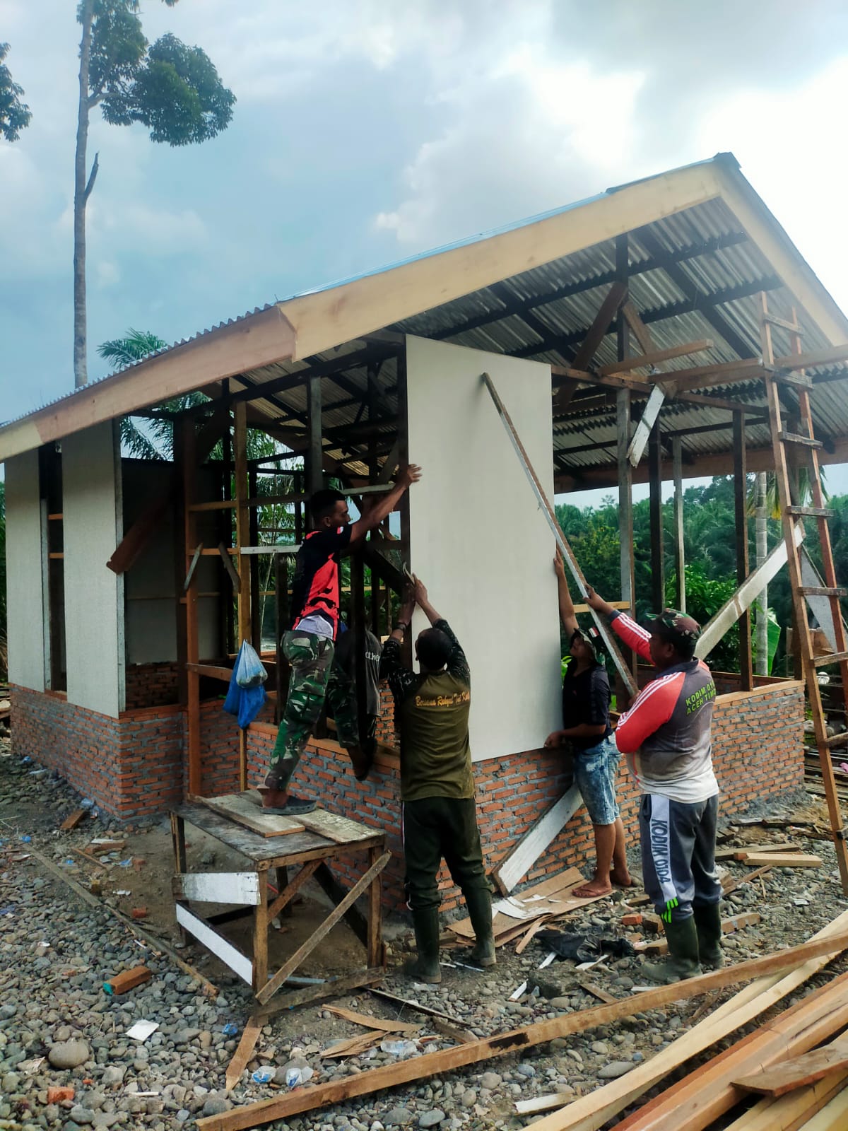 Satgas TMMD Hadir, Masyarakat Tamiang Hulu Gembira