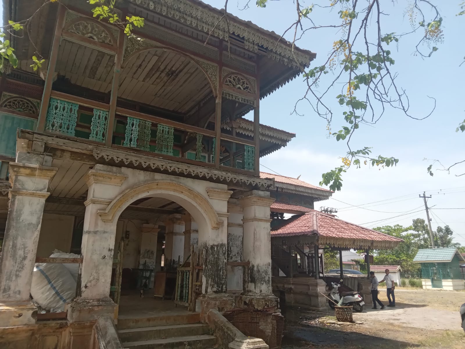Kondisi Bangunan Istana Limalaras Memprihatinkan!