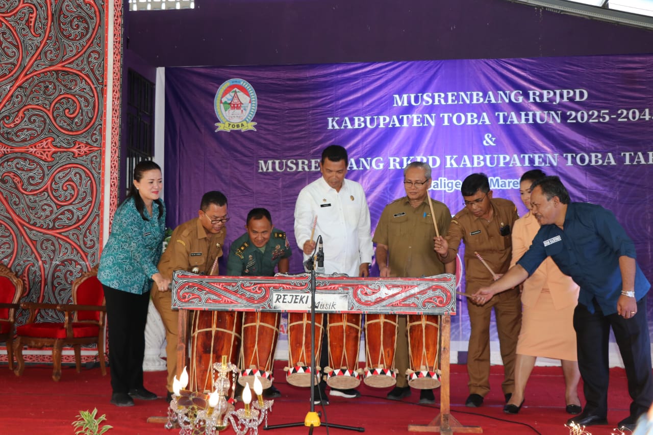 2045 Kabupaten Toba Harus Maju Dan Unggul