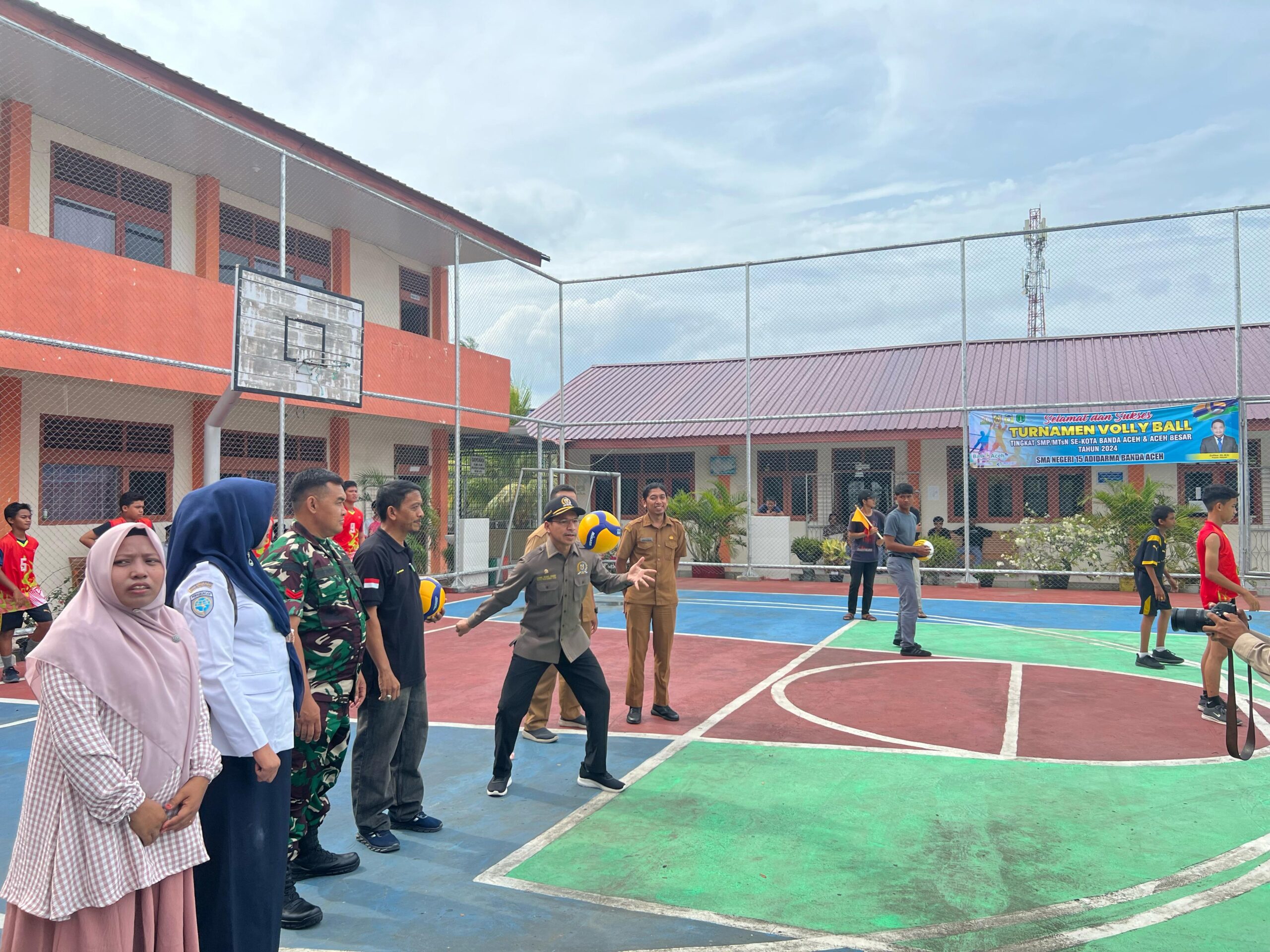 Tujuh Tim Ramaikan Turnamen Bola Voli SMAN 15 Adidarma Banda Aceh