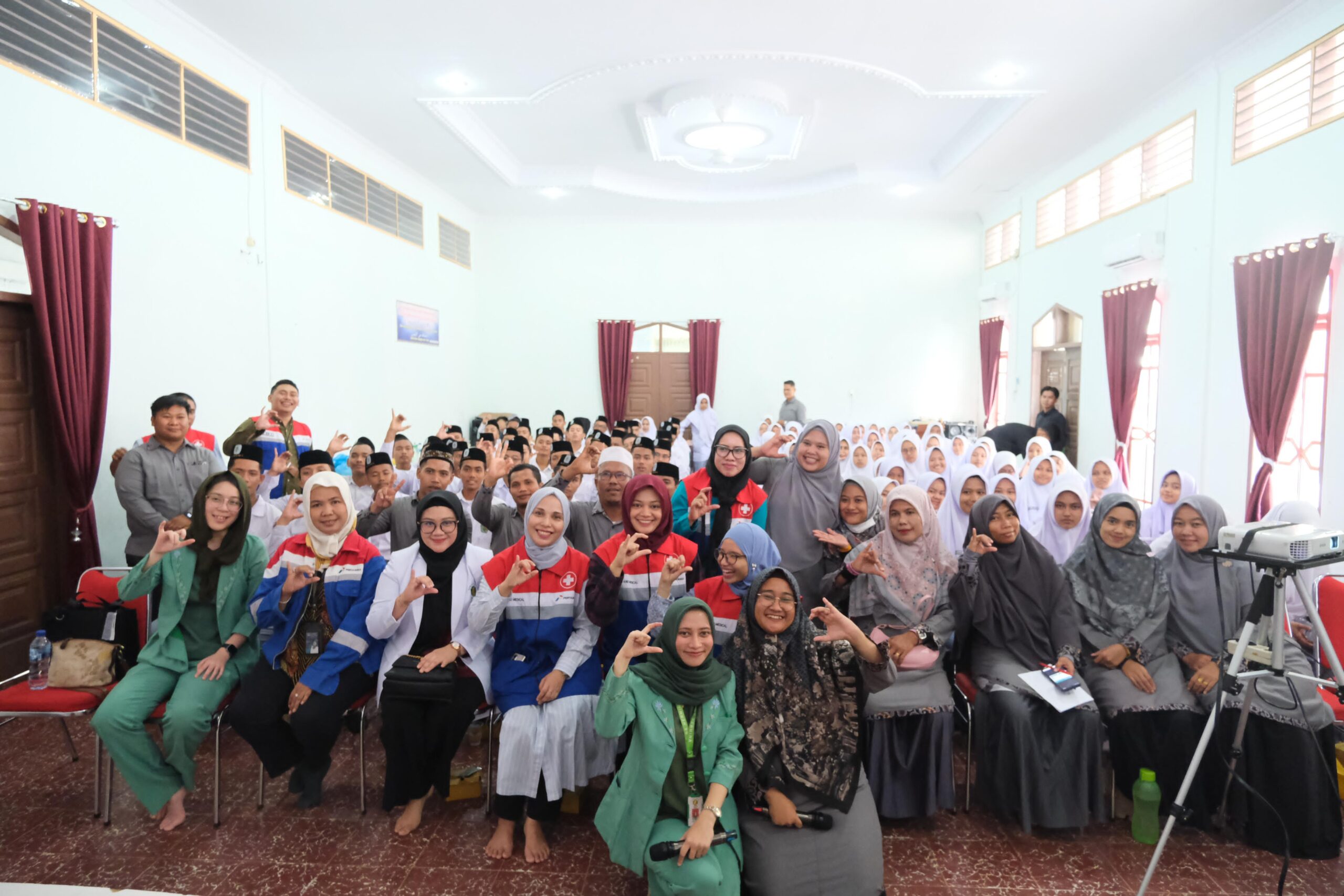 Sosialisasi Dan Edukasi Kesehatan Dari Pertamina Diikuti Antusias Siswa