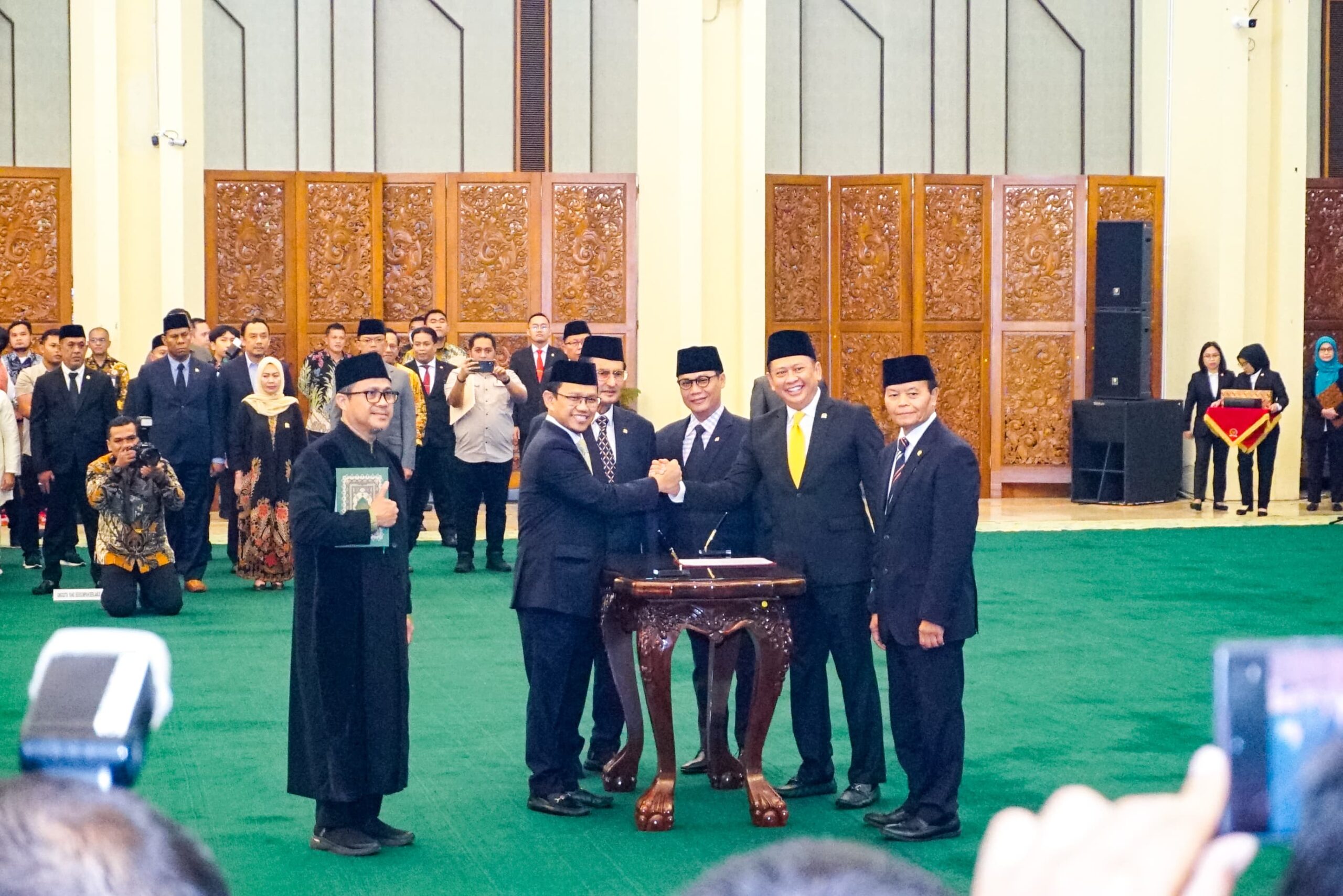 Amir Uskara Dilantik Sebagai Wakil Ketua MPR Dari Fraksi PPP