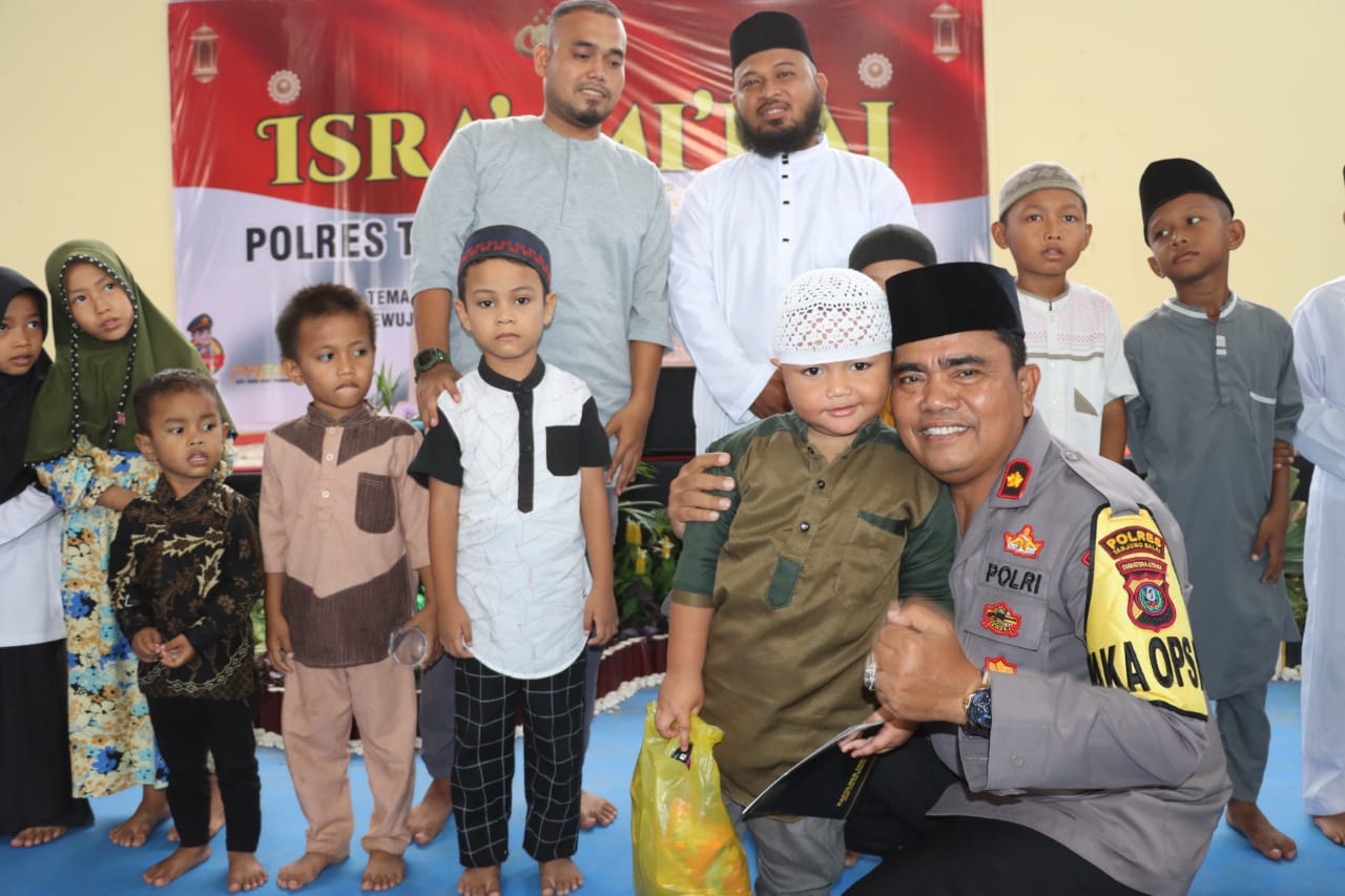 Sosok Wakapolres; Peduli Dhuafa, Akrab Dengan Masyarakat Dan Tegas Terhadap Anggota