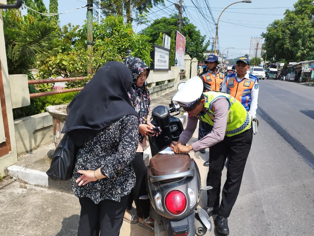 Hari Ke-13 Operasi Keselamatan Toba 2024, Polres Sibolga Tilang 417 Kendaraan