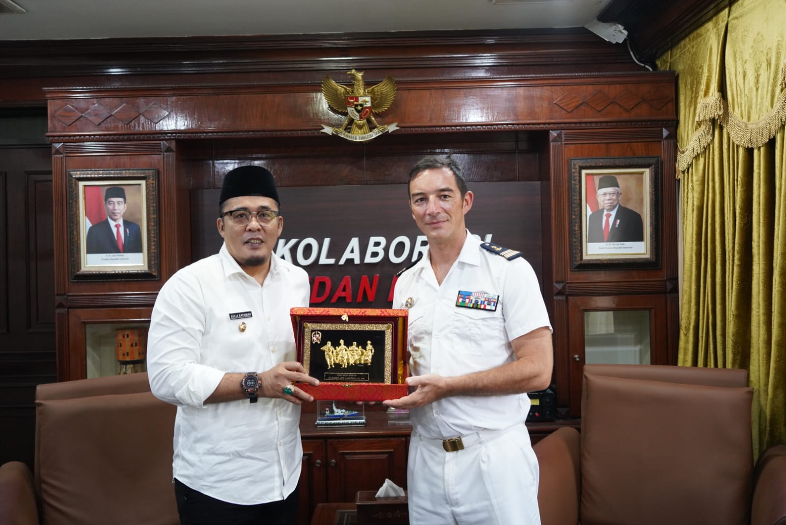 Komandan Kapal Perang Prancis FNS Vedemiaire Bangga Bisa Berlabuh Di Pelabuhan Belawan