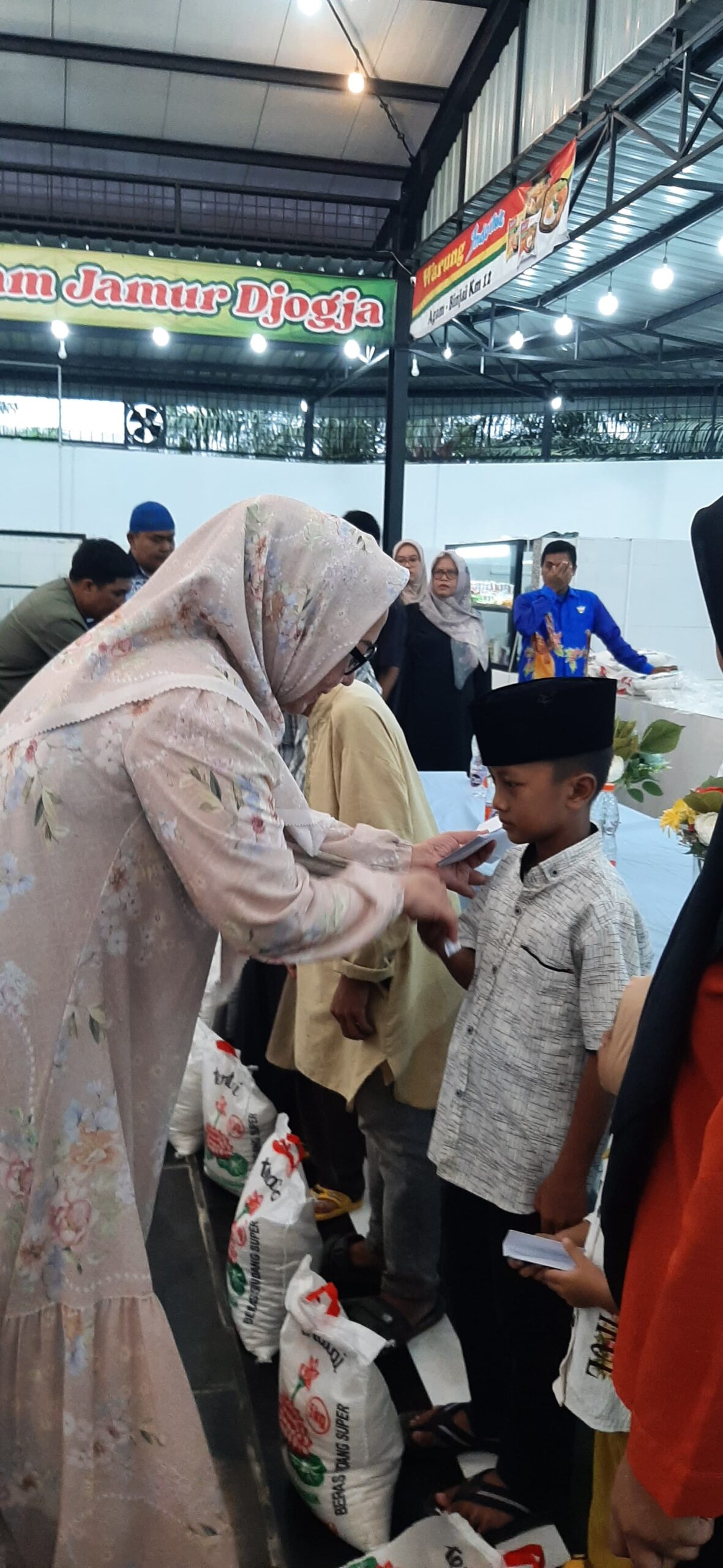 Buka Puasa Bersama, DPC Demokrat Deliserdang Santuni Anak Yatim Dan Dhuafa