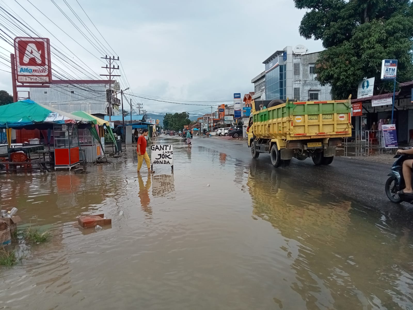 Puluhan Tahun Banjir Di Jalinsum Sibuhuan Terabaikan