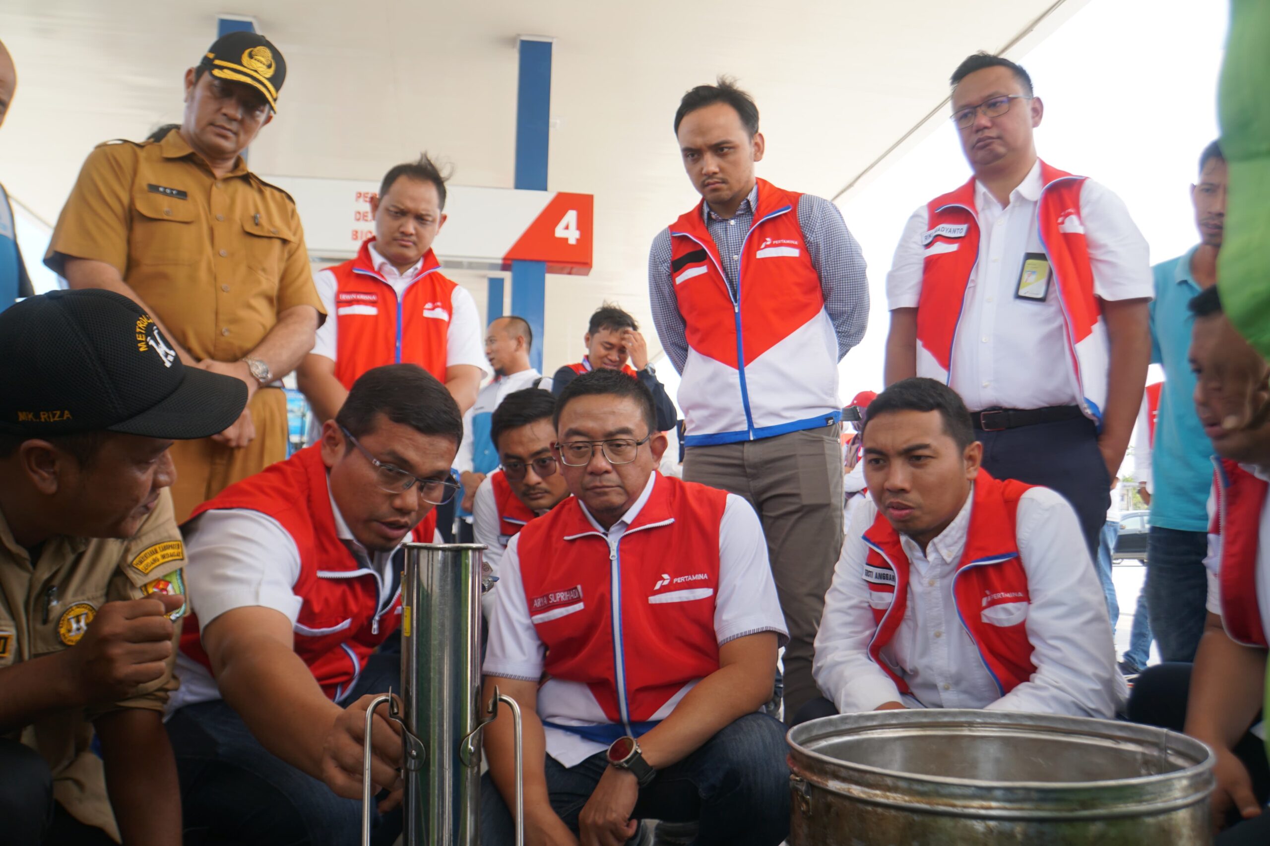 Pastikan Kualitas BBM, Pertamina Patra Niaga Lakukan Uji Tera Di Sejumlah SPBU