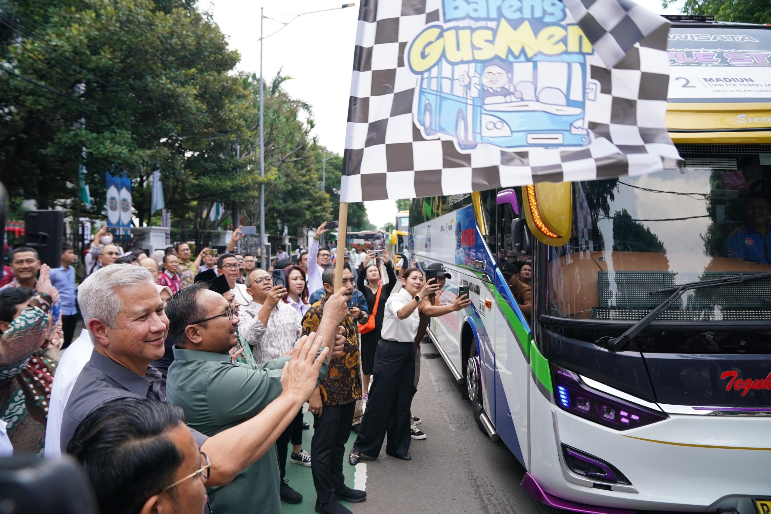 Sambut Hari Raya Idul Fitri 1445 H, Bank Mandiri berangkatkan 6.525 Pemudik