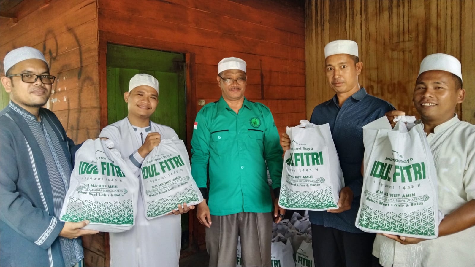 DPC JBMI Palas Terima Bingkisan Dari Wapres