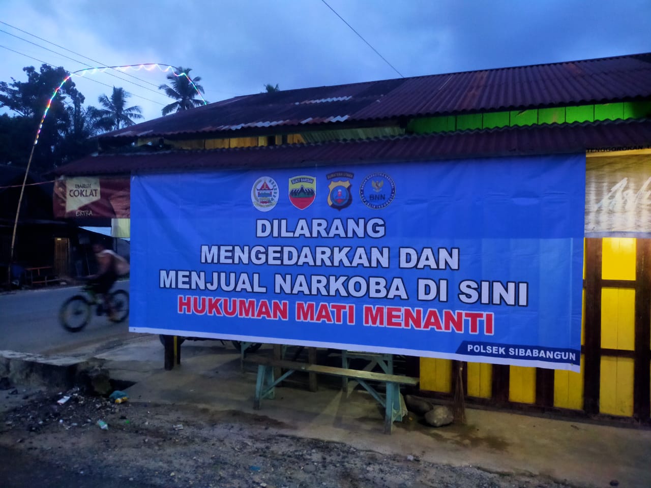 Tekan Peredaran Narkoba, Polres Tapteng Dan Polsek Pasang Imbauan