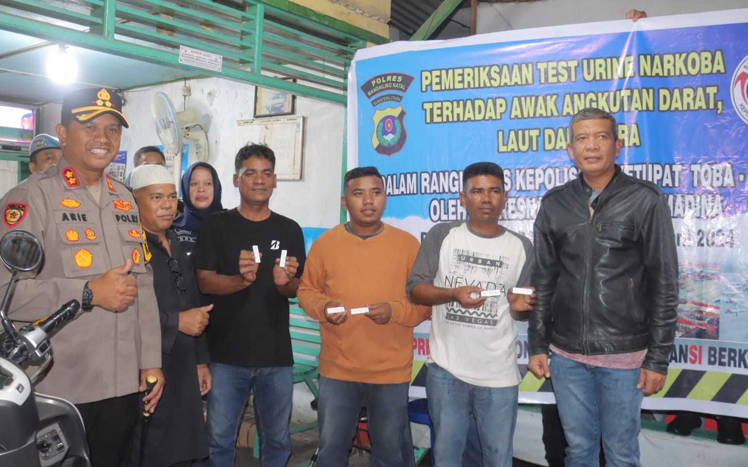 Polres Madina Test Urine Sopir Angkutan
