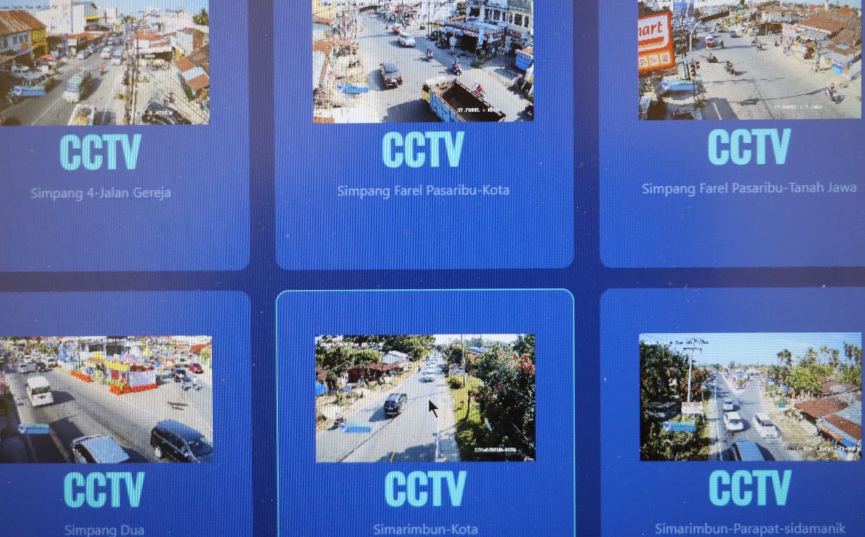 Humas Polres P.Siantar Pantau Arus Mudik Labaran Melalui CCTV
