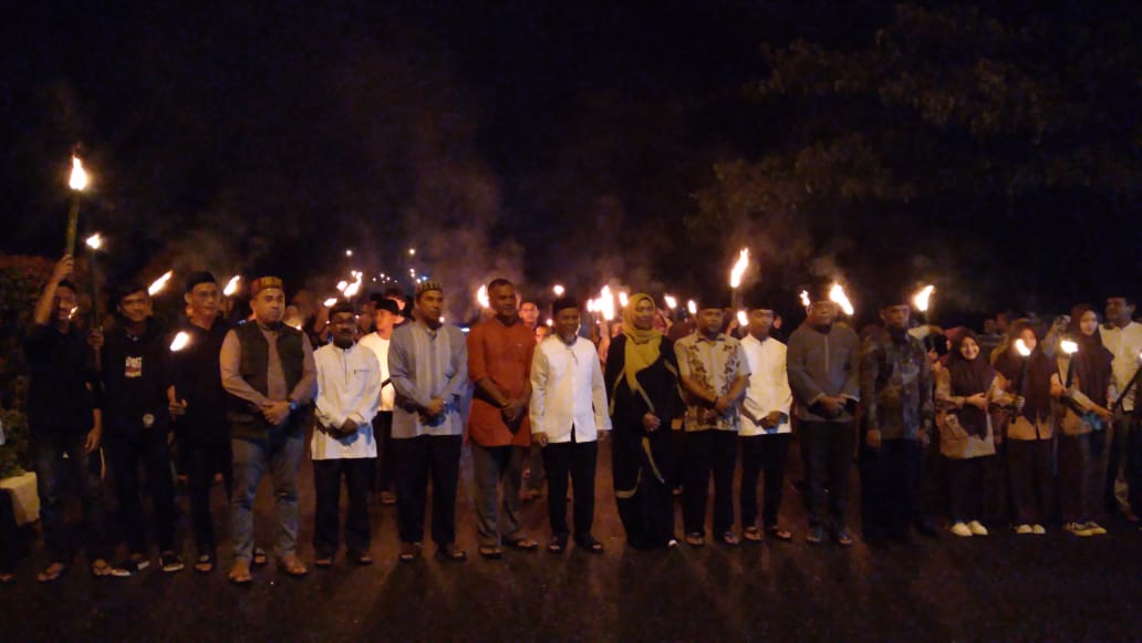 Pawai Obor Meriahkan Takbir Malam Lebaran