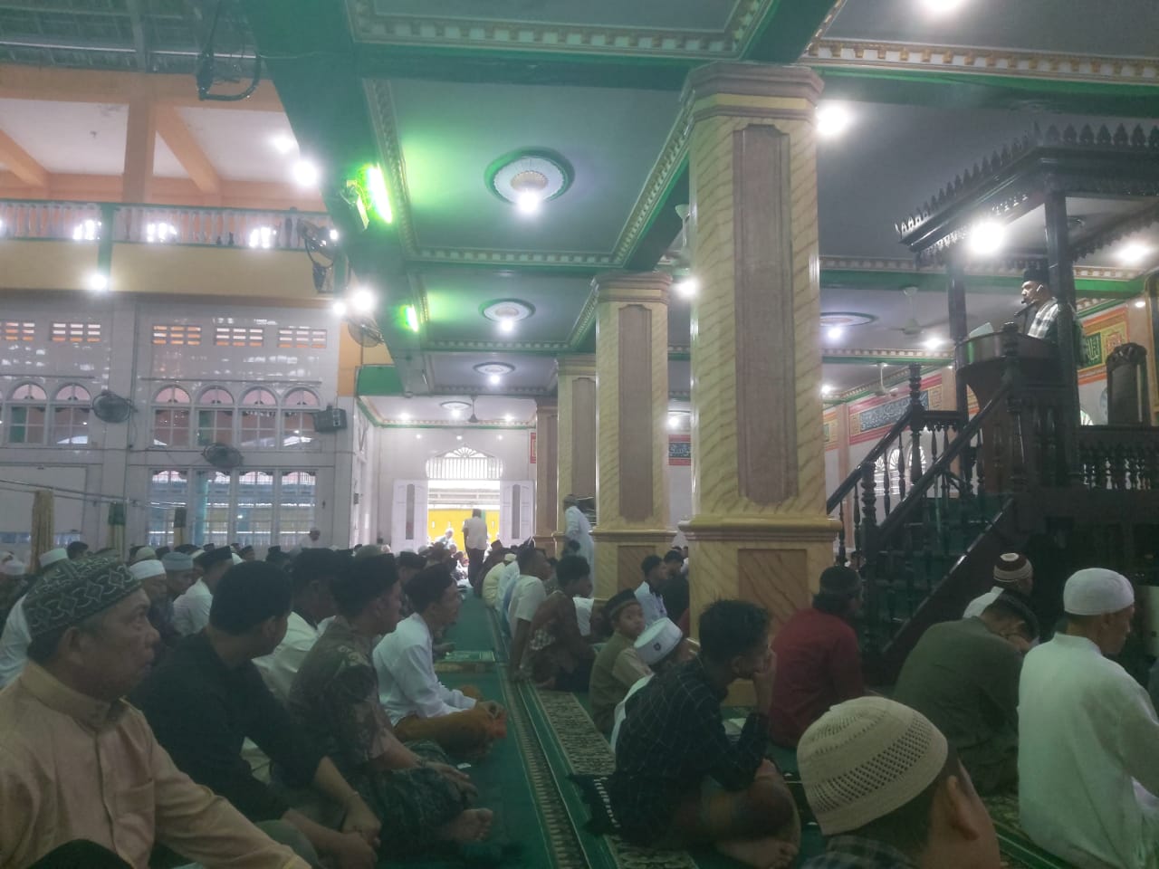 Jadikan Idul Fitri Momentum Bersimpuh Kepada Orangtua