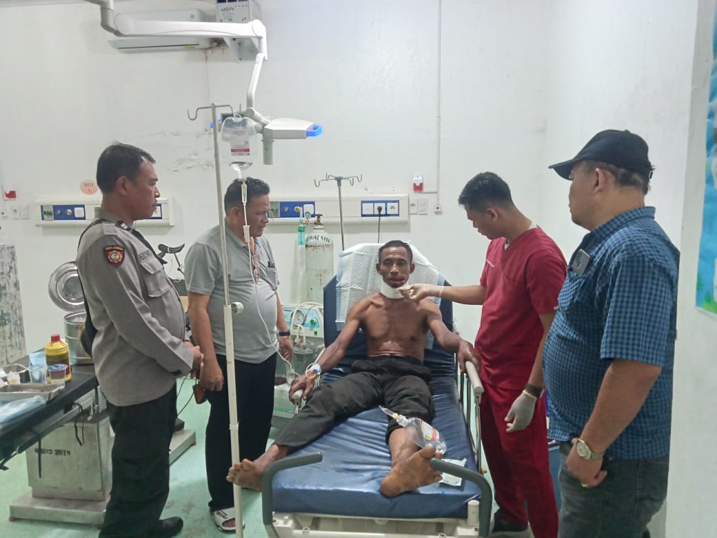 Anak Tega Bacok Ayah Kandung Karena Hal Sepele