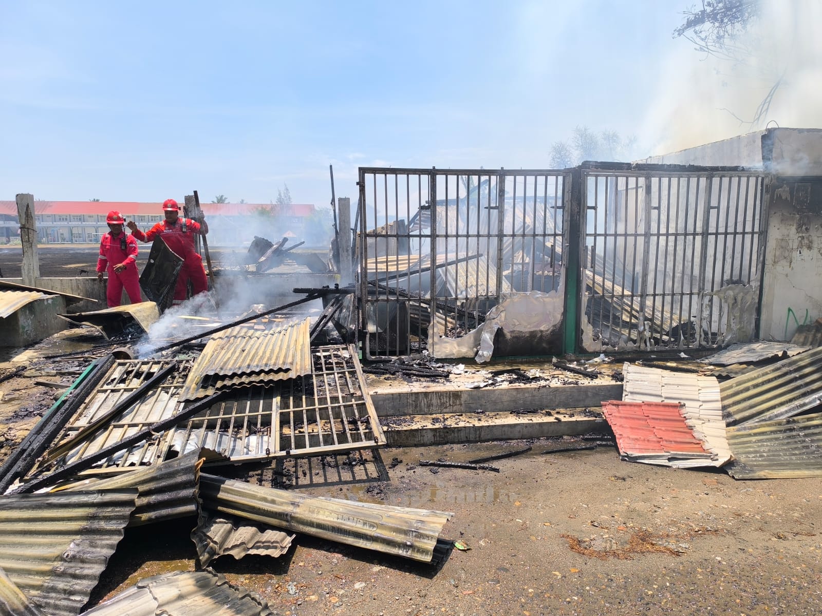 Kios Depan SMAN 1 Dewantara Terbakar, 25 Unit Komputer Ludes