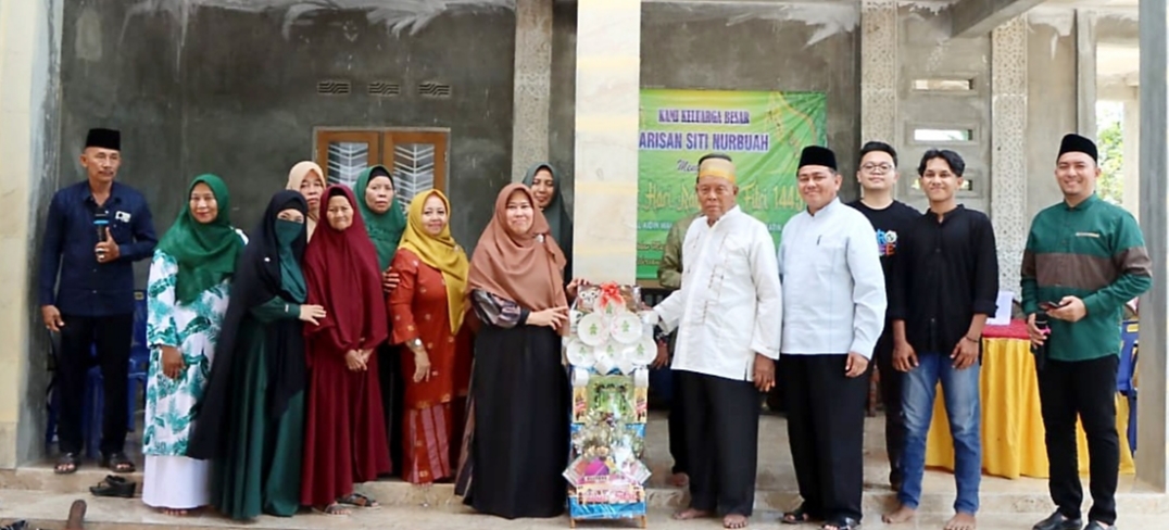 Keluarga Besar Siti Nurbuah Halal Bihalal Di Sergai