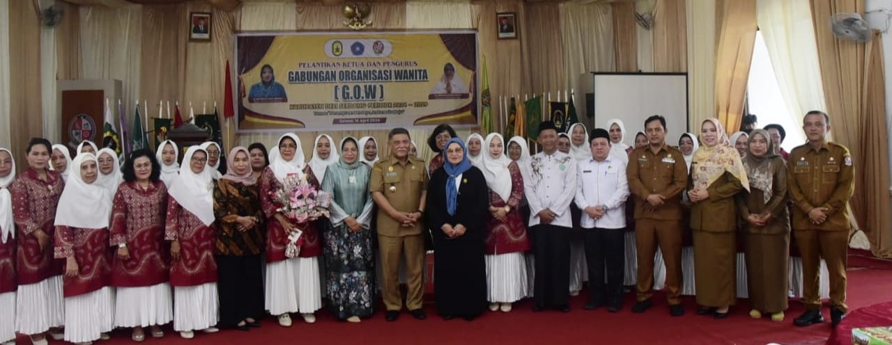Bupati Deliserdang Lantik Sri Rahmawati Barus Ketua GOW Periode Ke-4