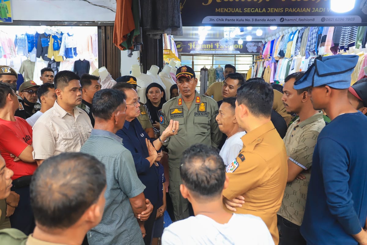 Pj Wali Kota Pantau Jalan Tgk Chik Pante Kulu Pasca Penertiban PKL