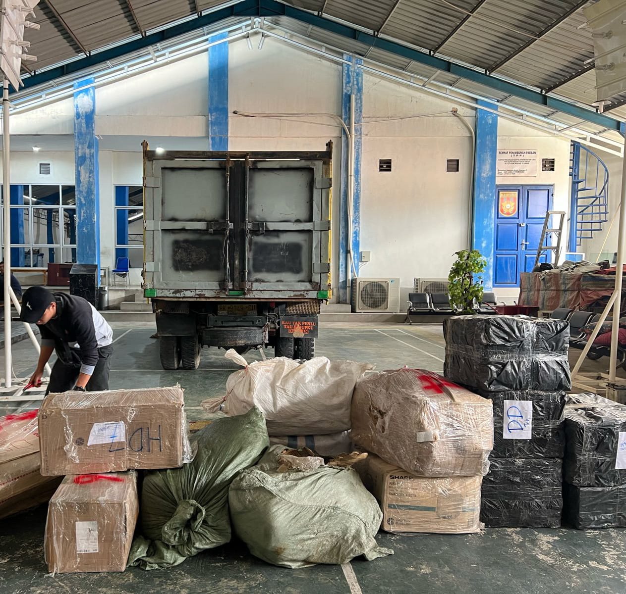 BC Langsa Tangkap Sparepart Harley Davidson Impor Ilegal