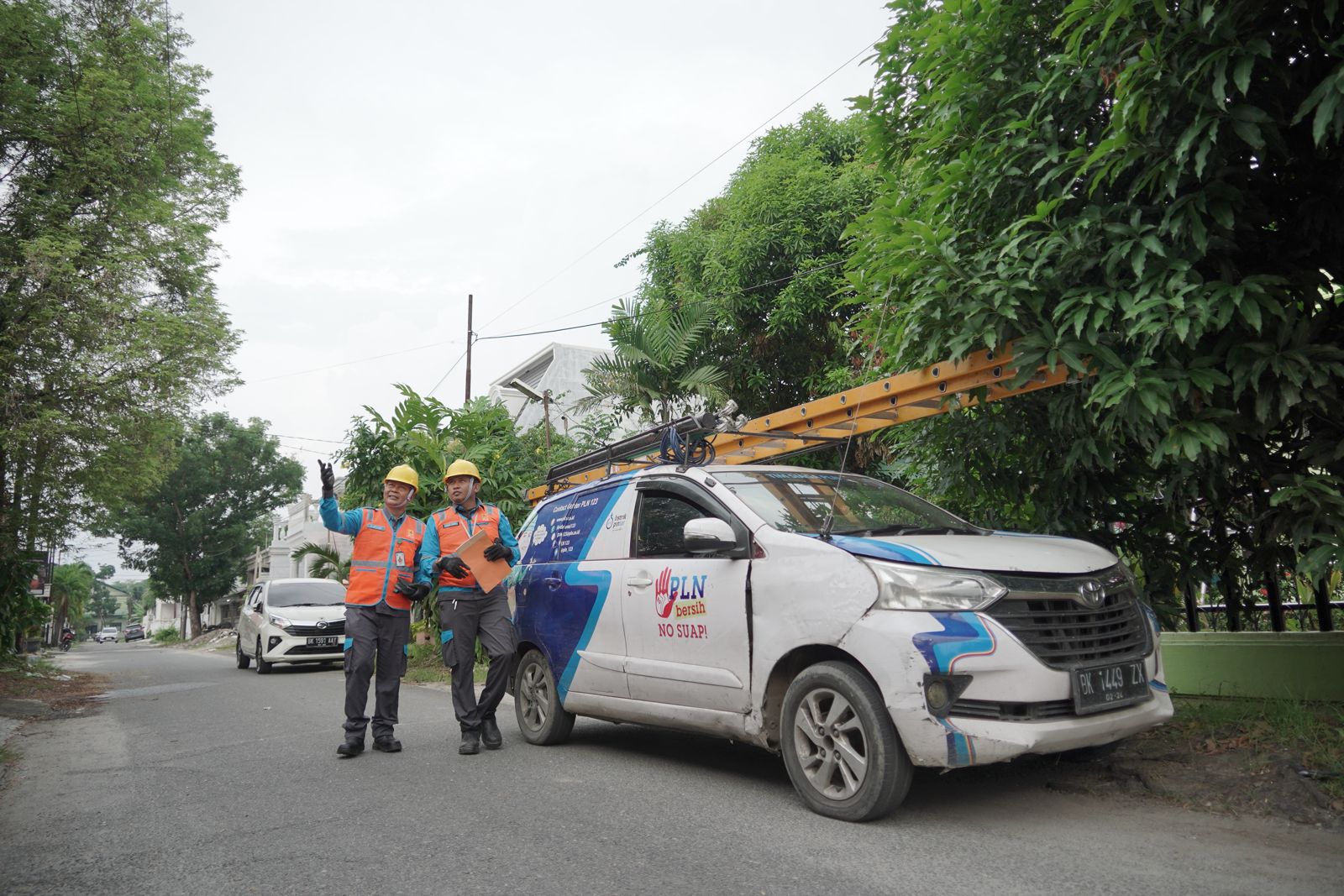 Hati-Hati Penipuan Petugas Gadungan! Berikut Ciri Petugas Resmi PLN