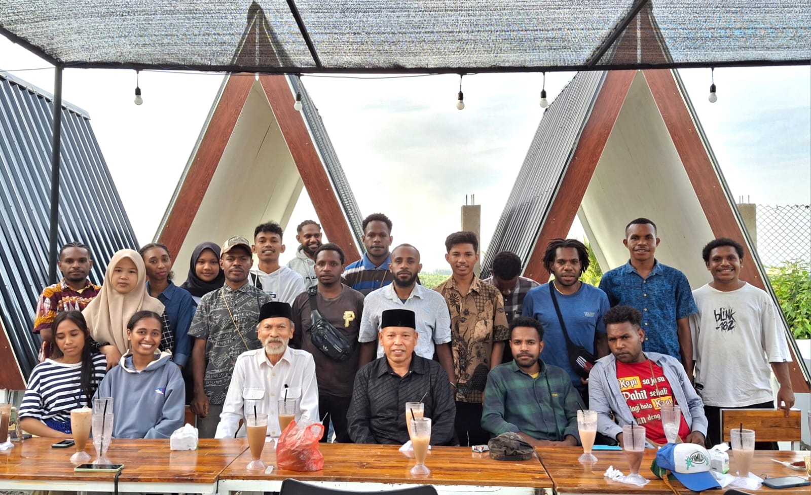 Mahasiswa Asal Papua-Mantan Ketua IKA Unimal Gelar Sambung Rasa