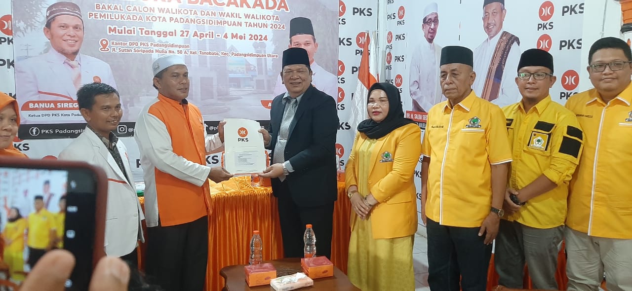 Irsan Efendi Nasution Mendaftar Ke PKS P. Sidimpuan