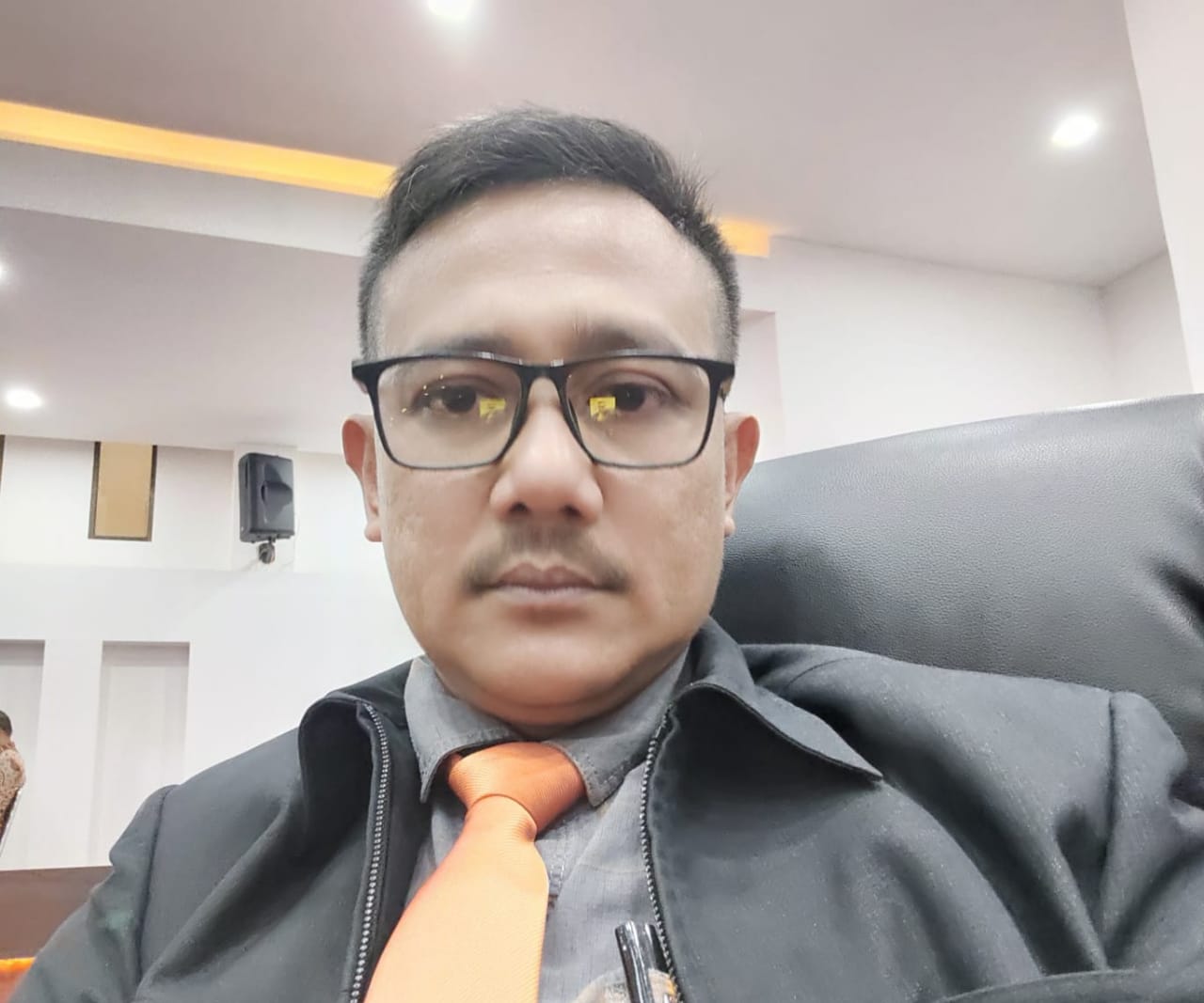 Tak Kunjung Ada SK, Anggota Dewan Pertanyakan Status PPPK Nagan Raya