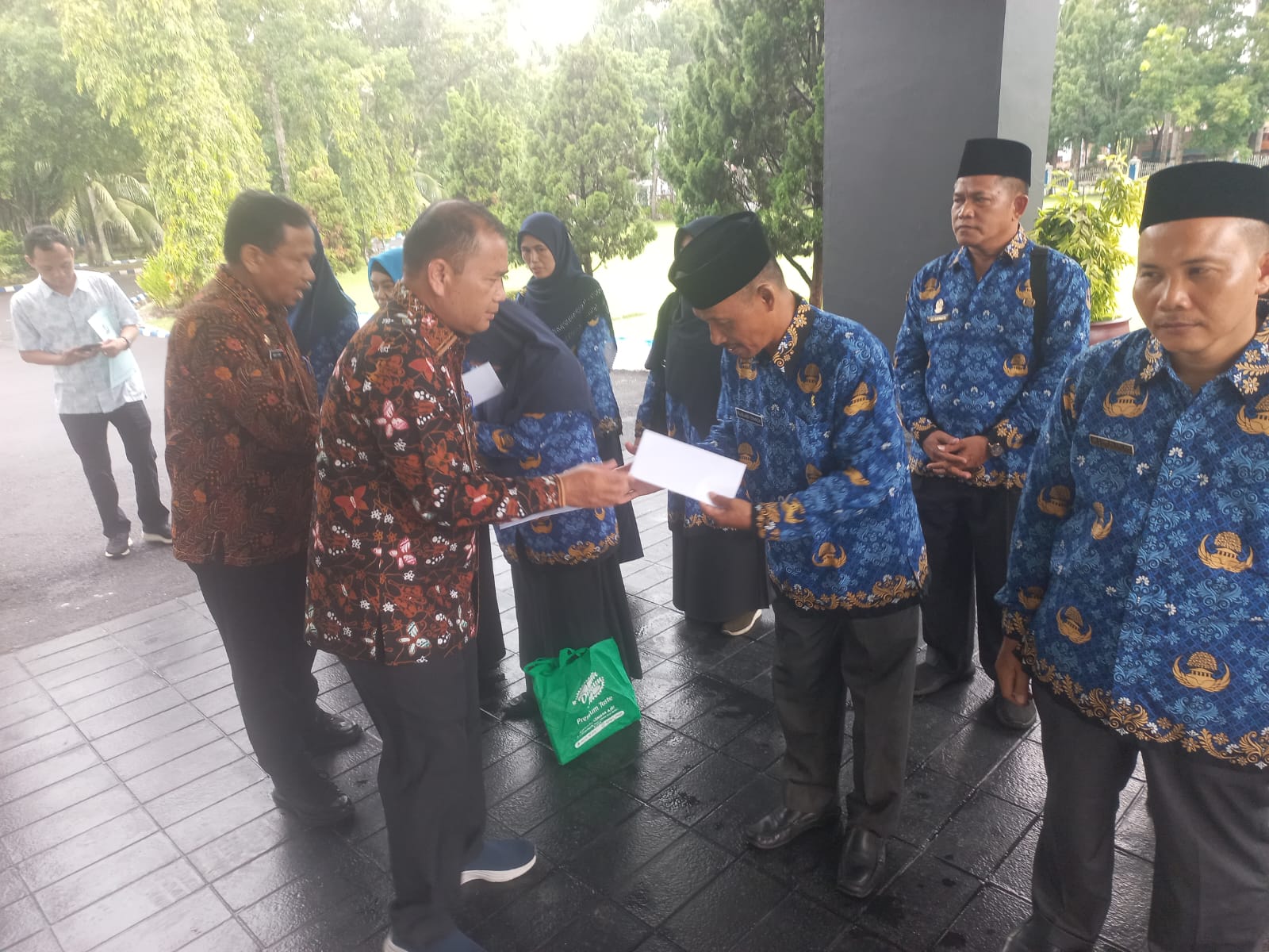 Sekdakab DS Lepas 15 Anggota Korpri Ikuti MTQ Provsu 2024