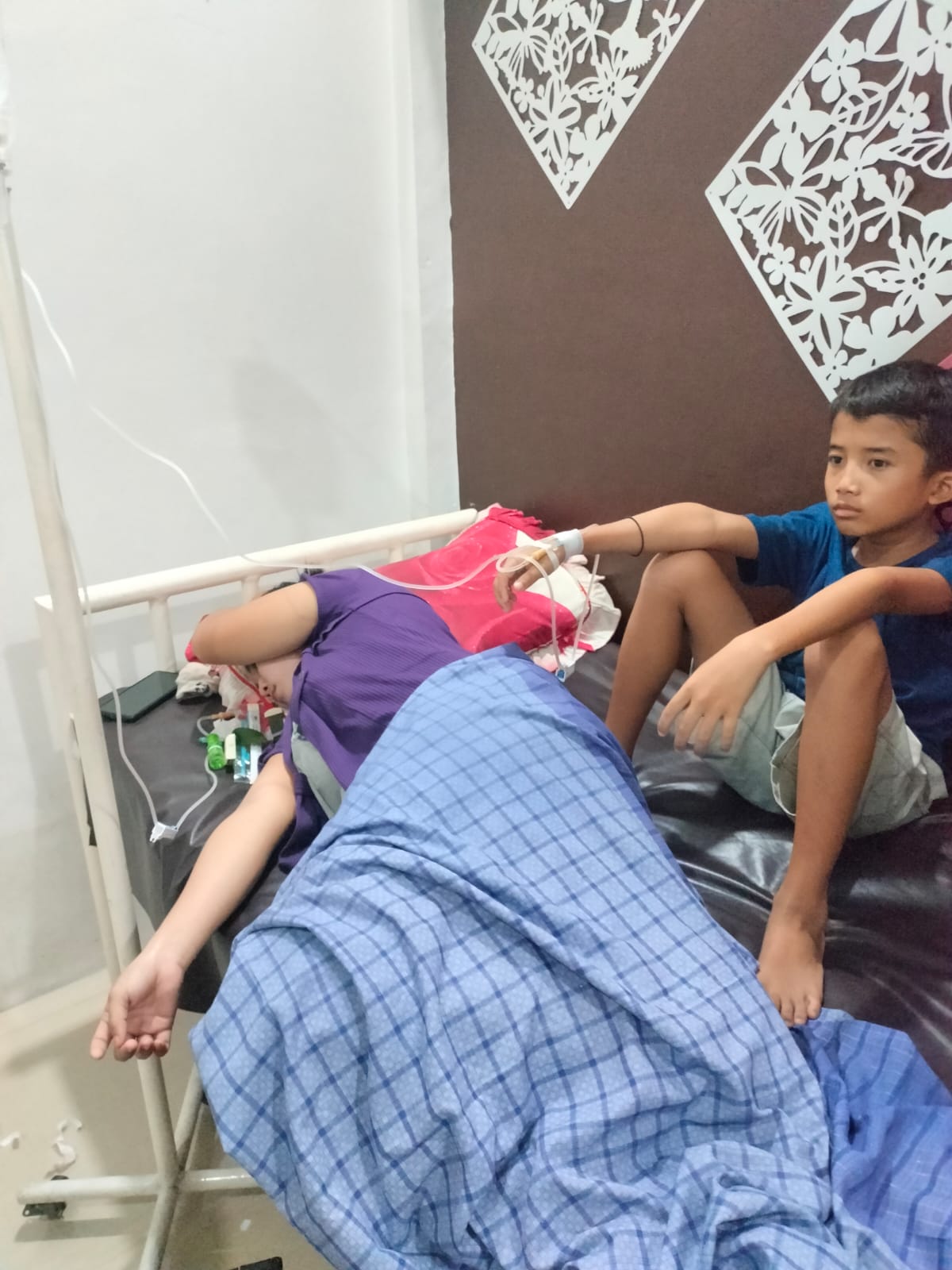 Ratusan Warga Keracunan Usai Makan Nasi Punjungan Pesta