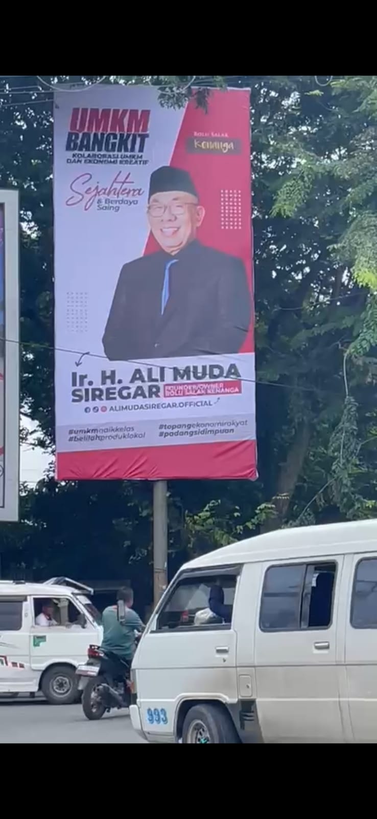 Baliho Balon Wakil Wali Kota Golkar Sidimpuan Mulai Ramai