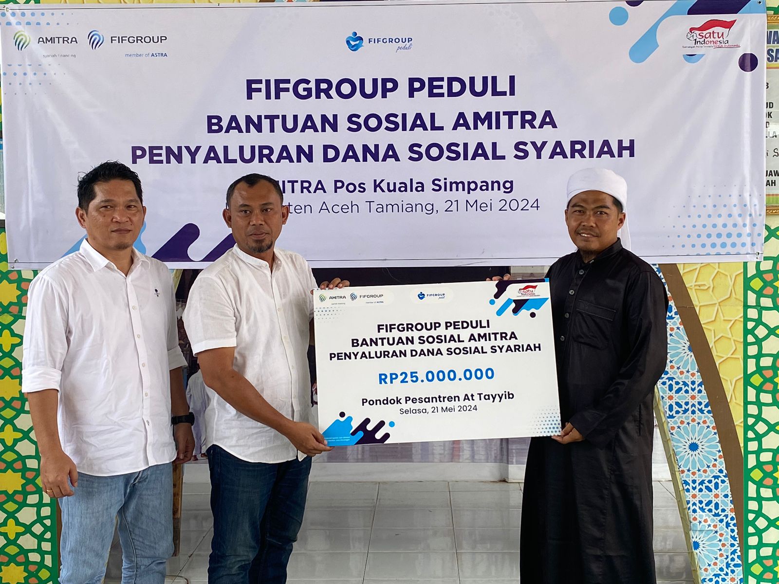 AMITRA Langsa-Kualasimpang Salurkan Bantuan CSR