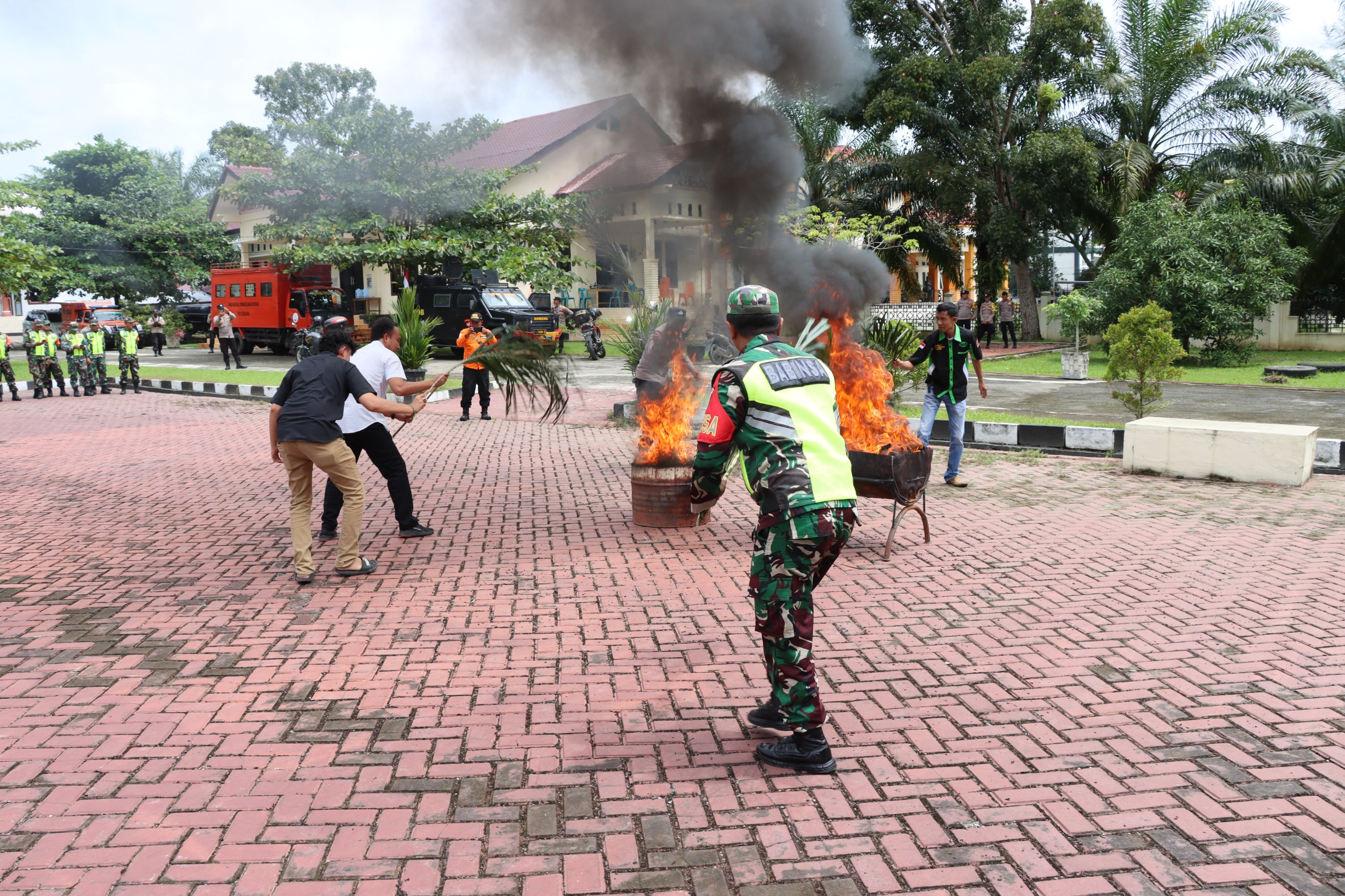 Polres Nagan Raya Latihan Dan Simulasi Karhutla