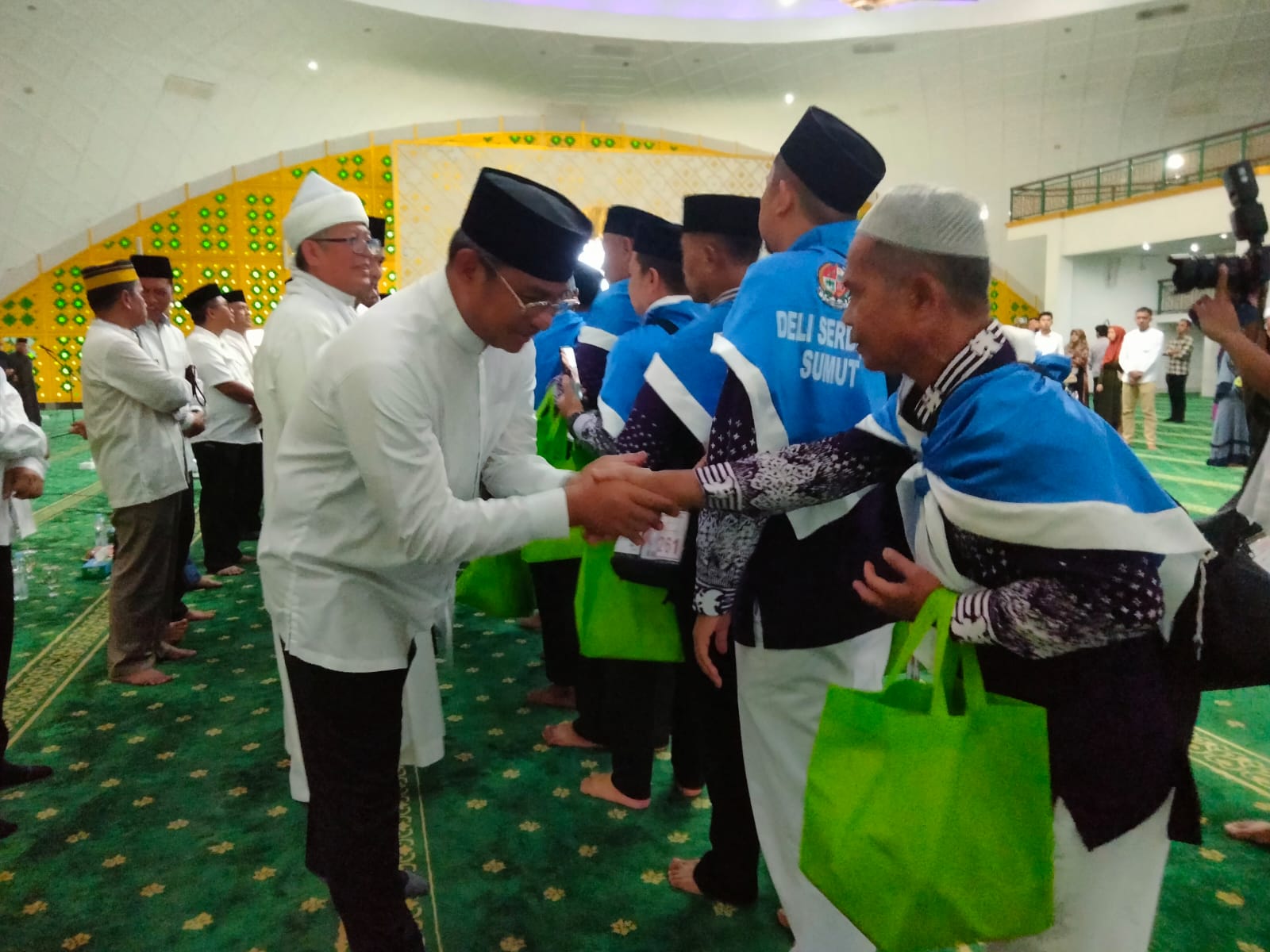 Lepas Calhaj DS, Pj. Bupati Pesan Jaga Kekompakan