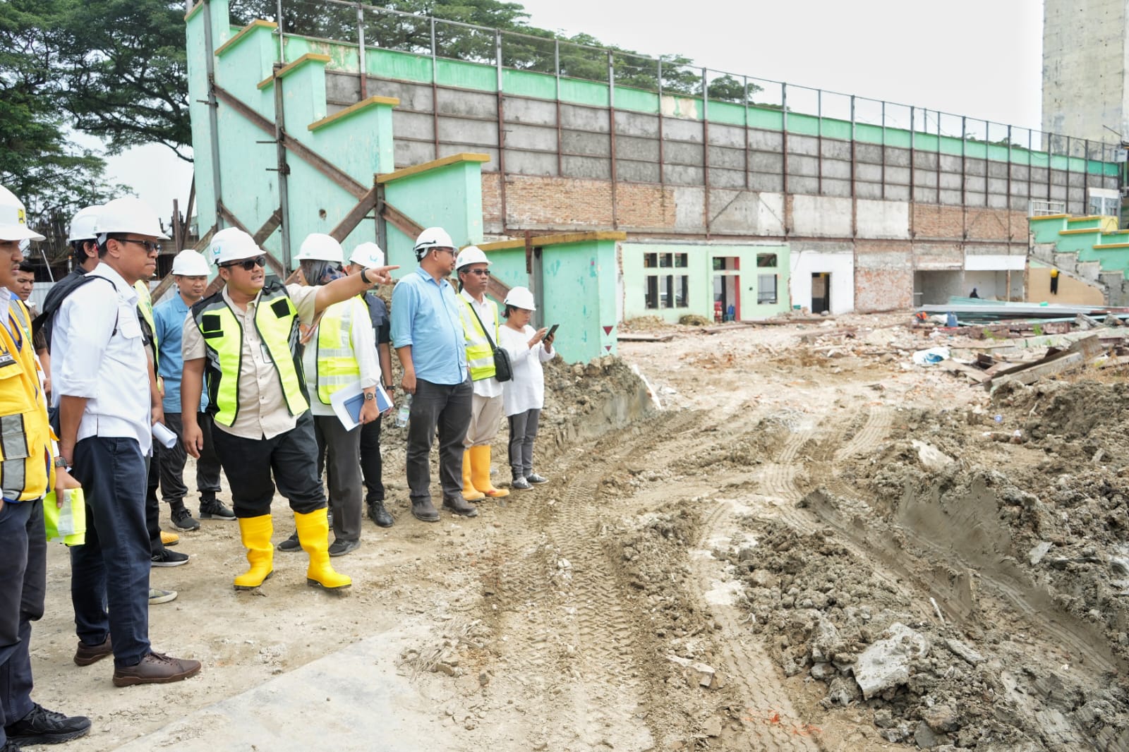 Tinjau Revitalisasi Stadion Teladan, Pj Sekda Medan Tegaskan Jangan Ada Ego Sektoral Dalam Pengerjaan
