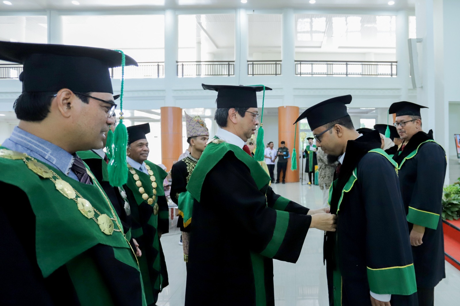 Delapan Guru Besar UIN Ar-Raniry Dikukuhkan Irjen Kemenag