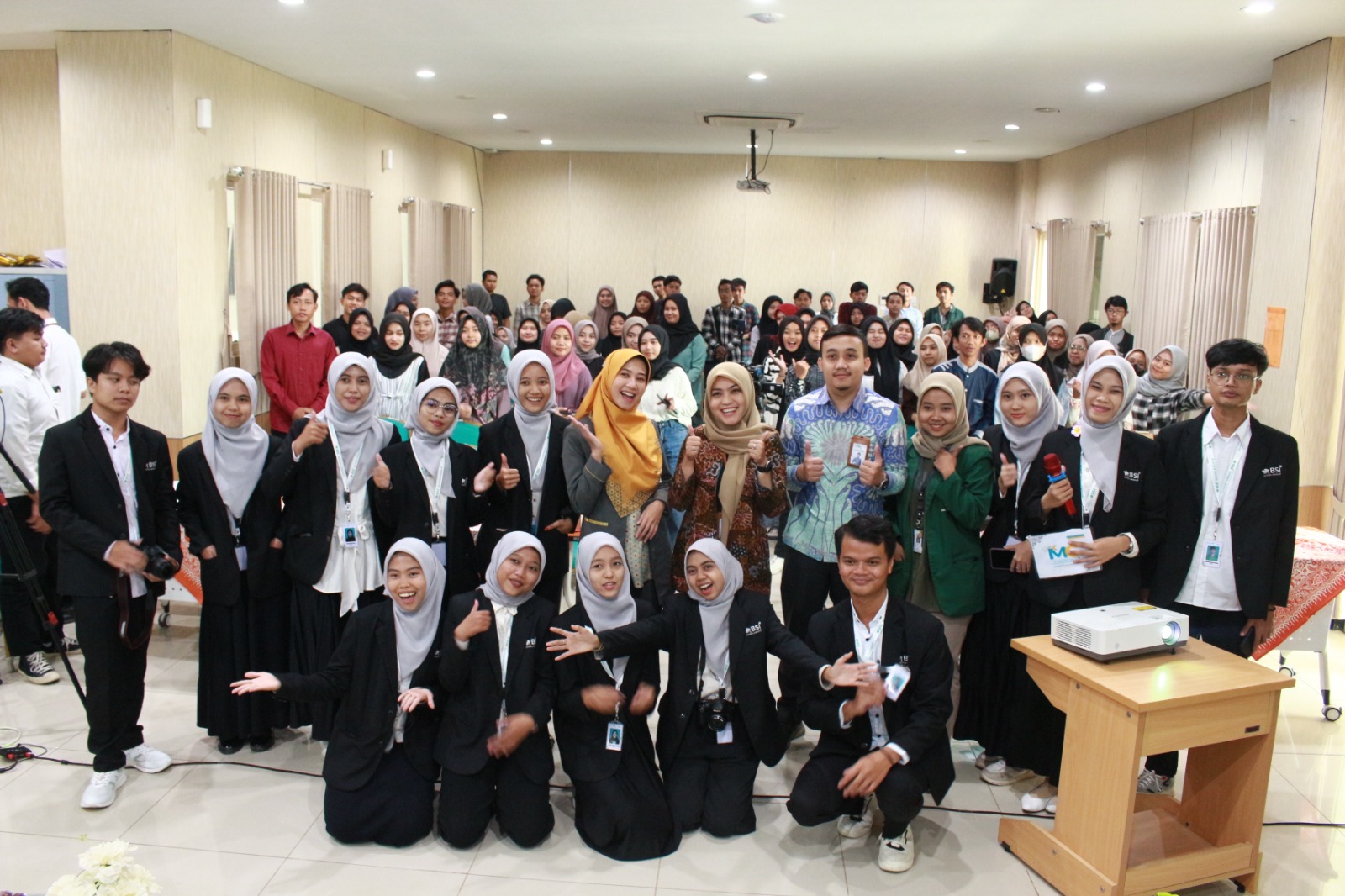 5.195 Mahasiswa Dan Pelajar Dapat Beasiswa Dari BSI
