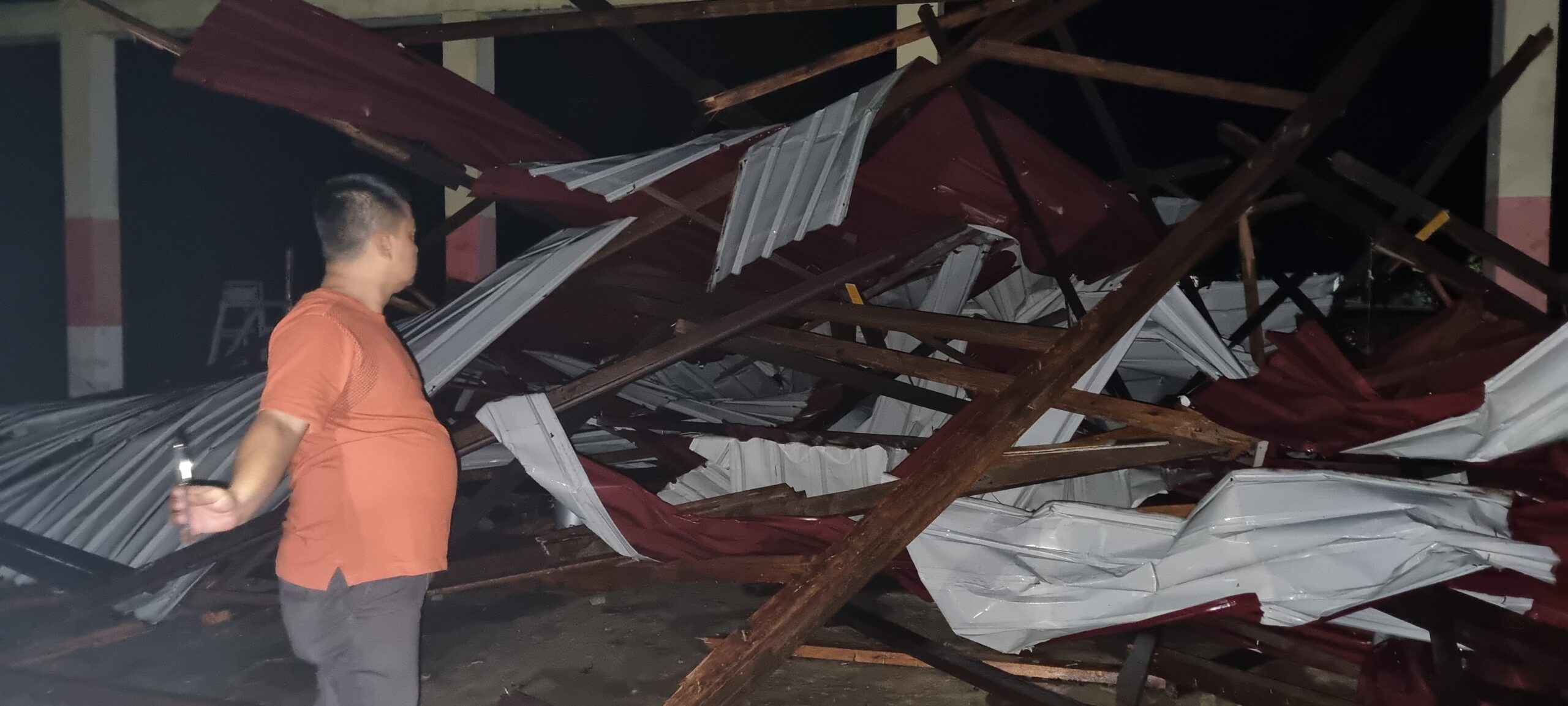 Puting Beliung Rusak Puluhan Rumah Di Hutaraja Tinggi