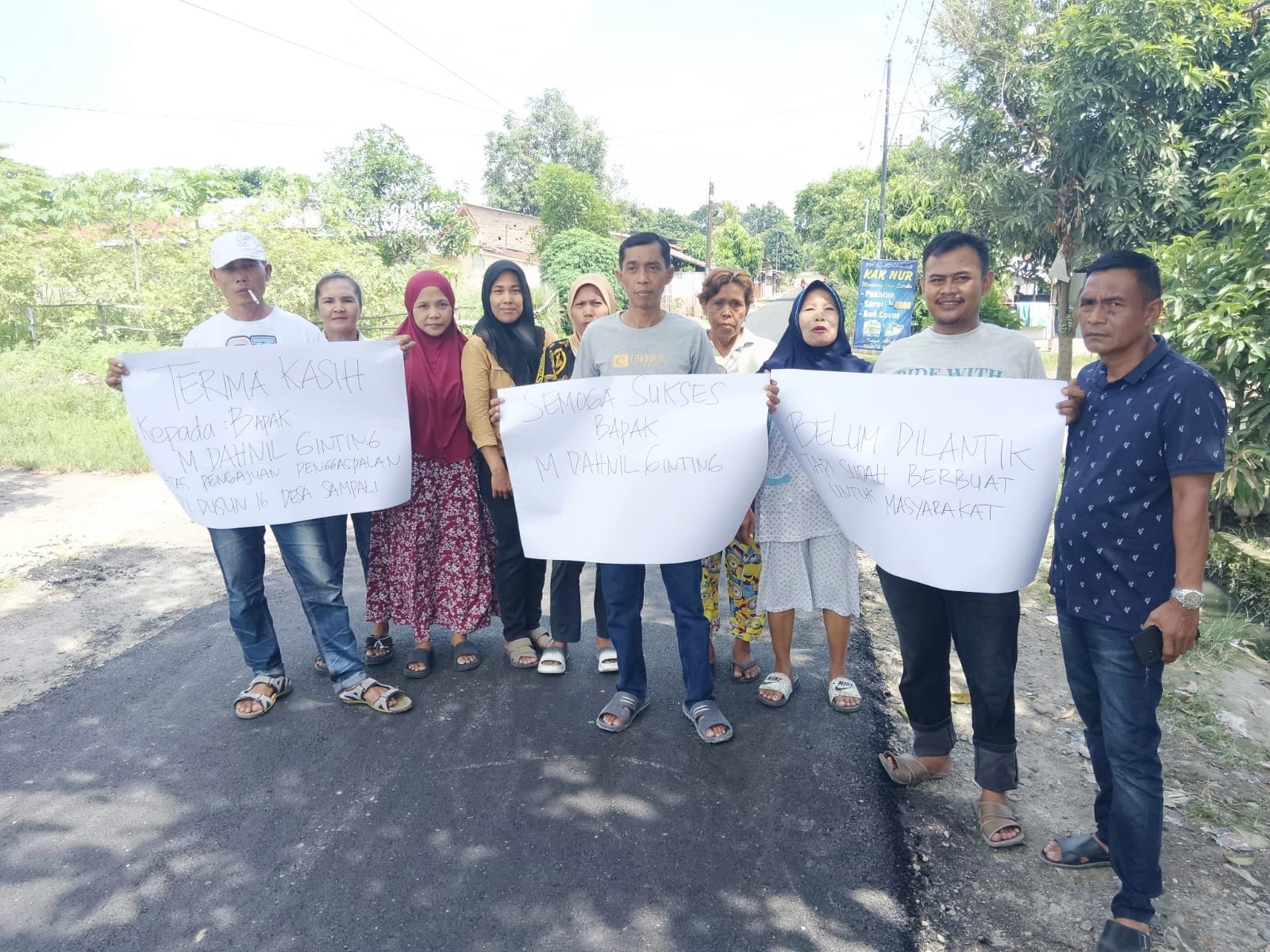 Perjuangkan Pengaspalan Jalan Di Desa Sampali, Warga Terima Kasih Ke Dahnil Ginting