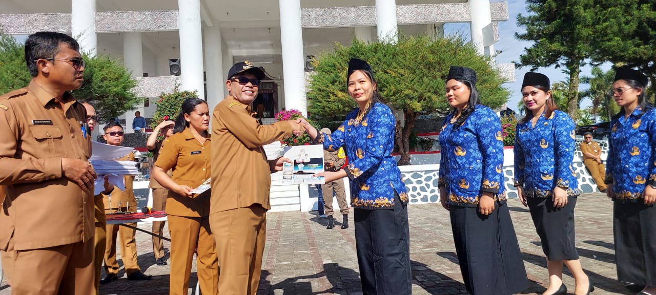 114 CPNS Pemkab Toba Terima SK PNS