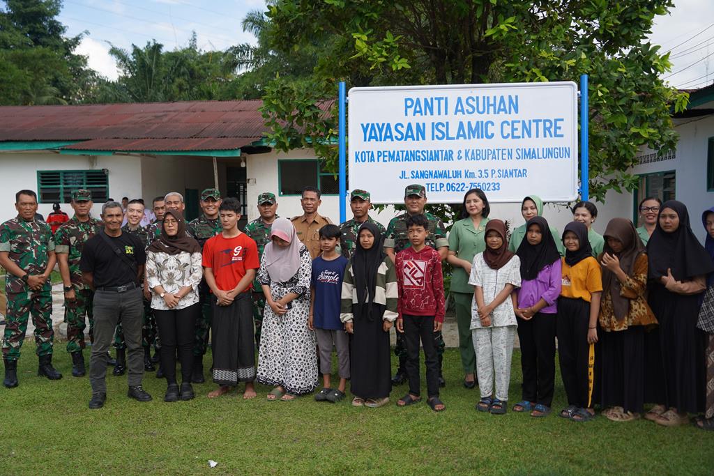 Danrem 022/PT Dan Ketua Persit Sambangi Panti Asuhan