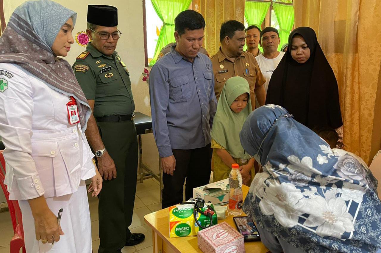 Ratusan Warga 'Serbu' Layanan Kesehatan Gratis Medco