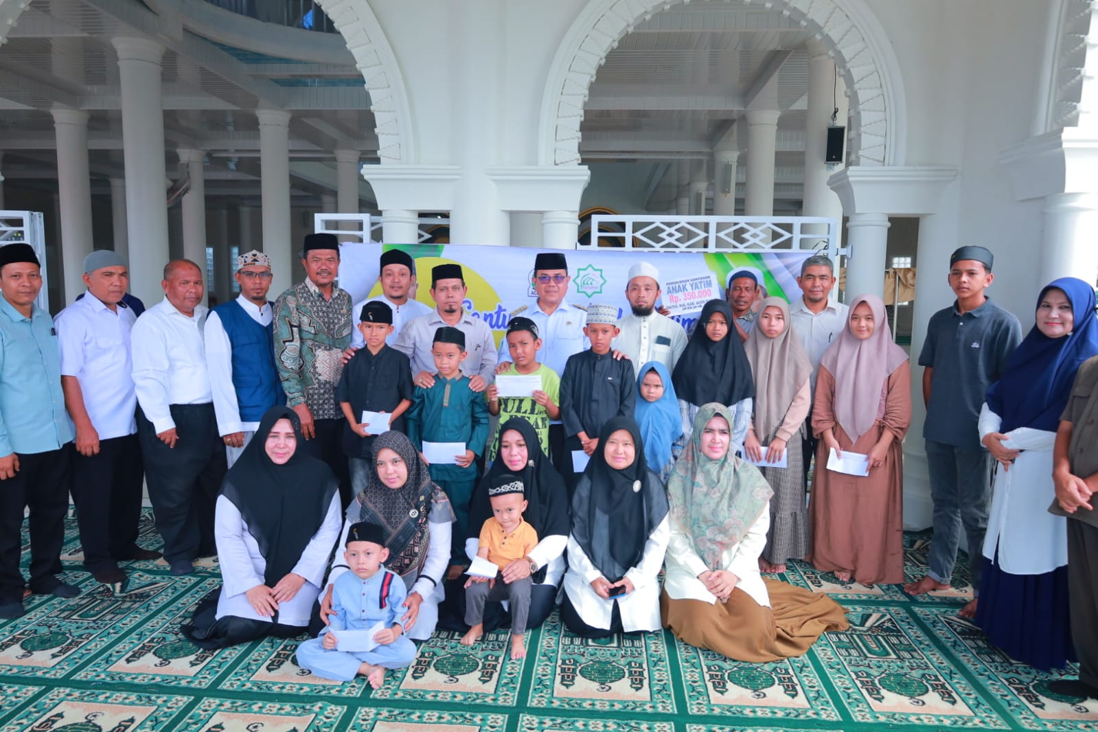 Baitul Mal Aceh Barat Salurkan Santunan 1.677 Anak Yatim