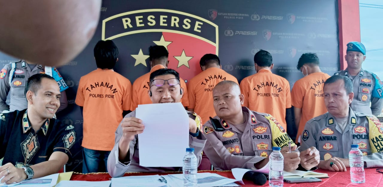 Polres Pidie Tangkap Lima Pelaku Judi Online
