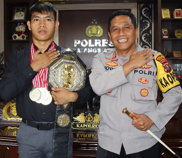 Kapolres P. Siantar Terima Audiensi Atlet One Pride MMA Ronald Mastrana Siahaan